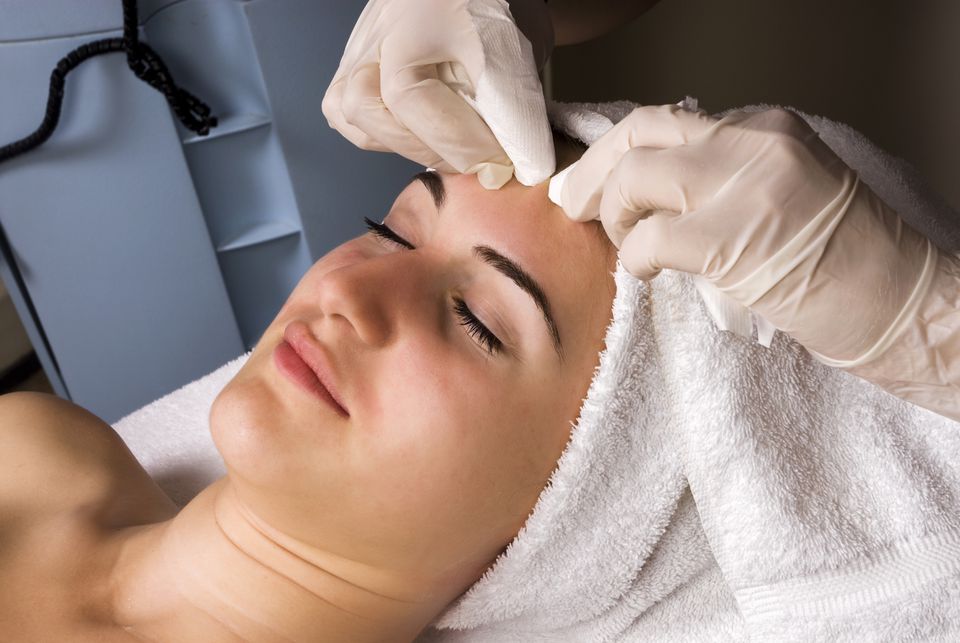 Facials, extractions, deep acnepore cleansing